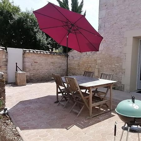 Les Roses Tremieres Villa Saujon Exterior photo